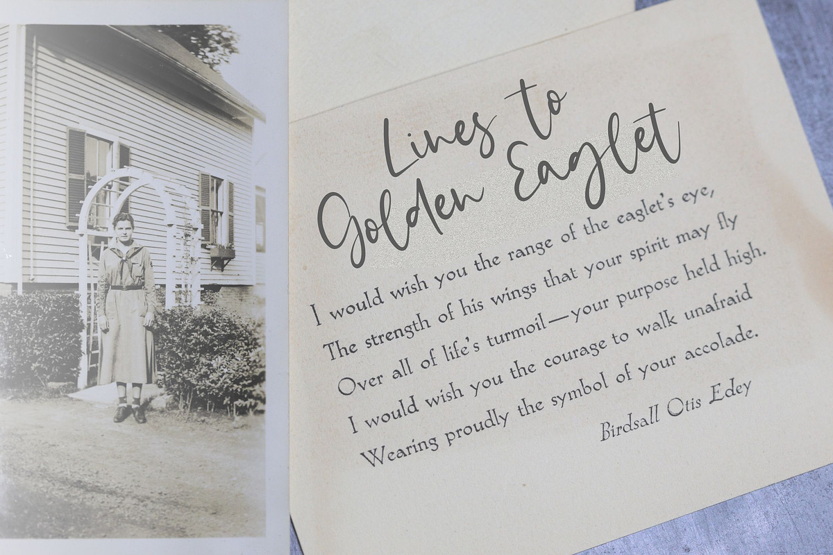 Dailymoon - Modern Handwritten Font, a Script Font by Letterative Studio (Photo 7 of 7)