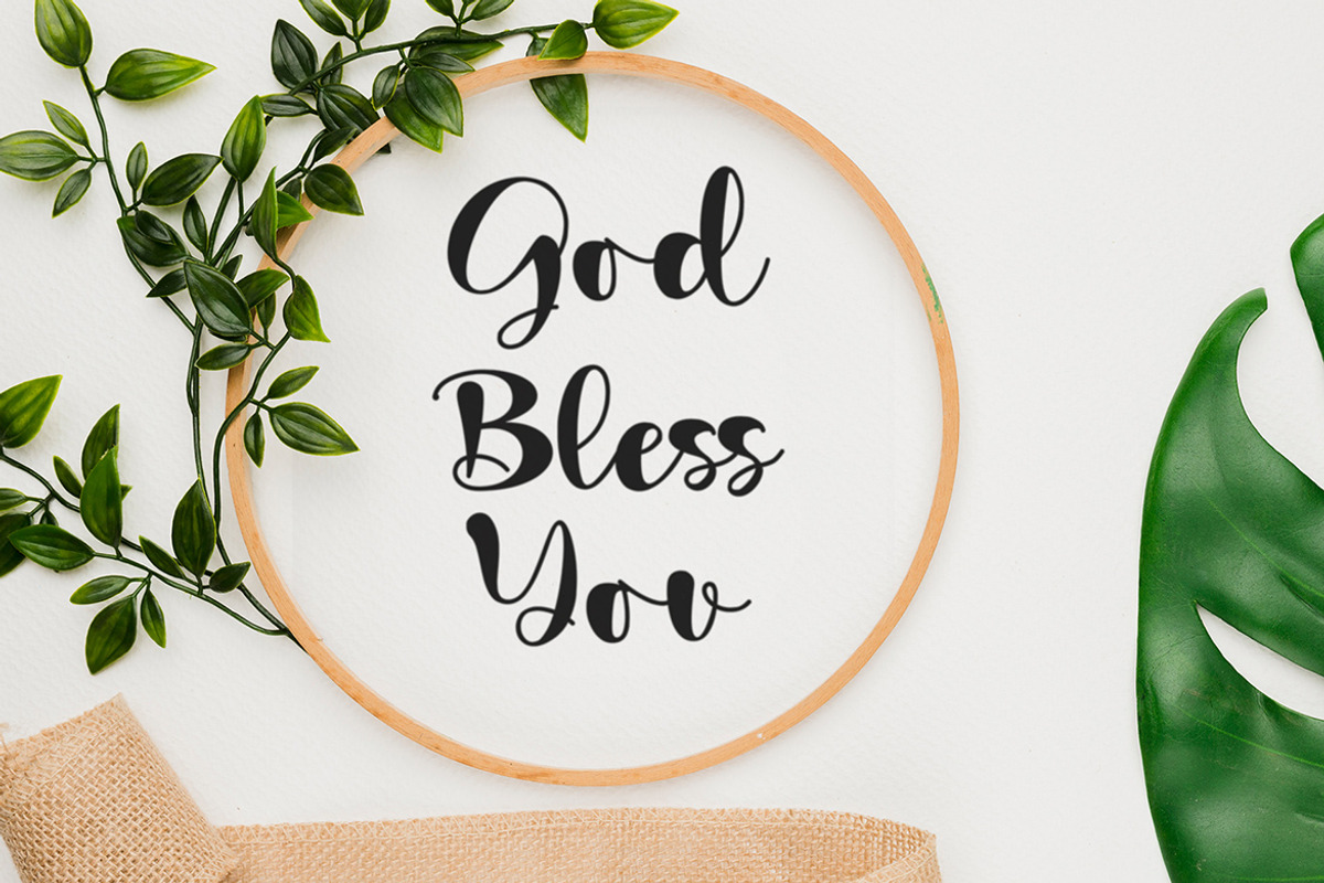 Christmas Magic, a Script Font by Letterara (Photo 7 of 11)