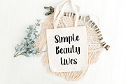 Daisy Market, a Script Font by FreshTypeINK (Thumbnail 6 of 8)