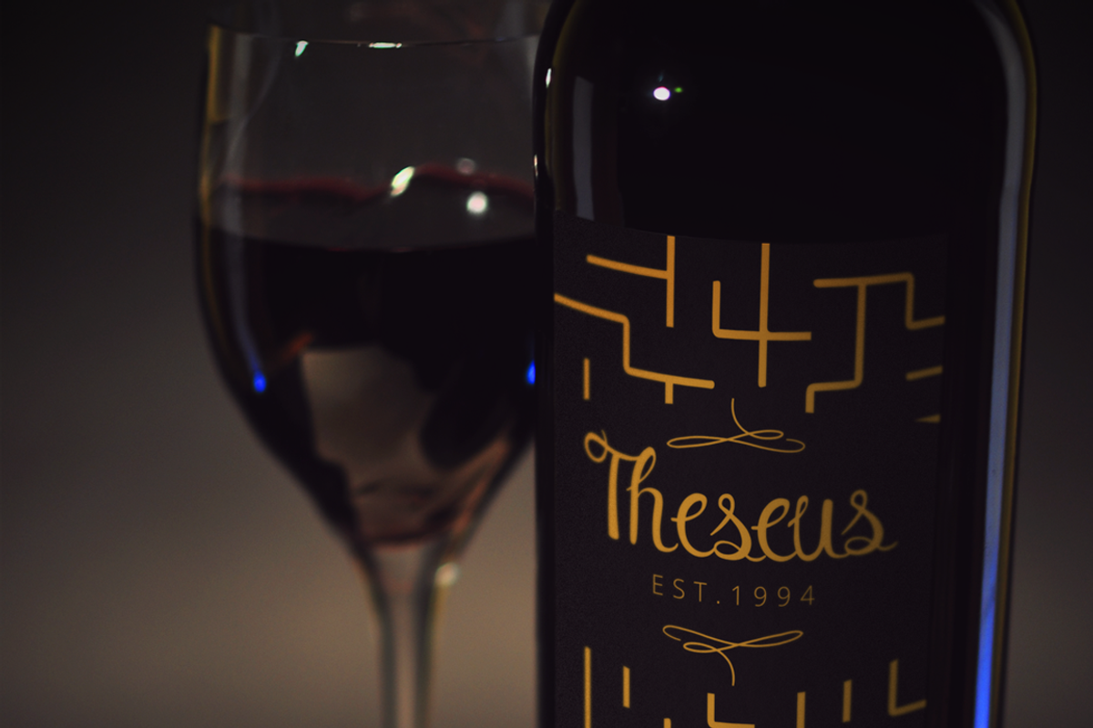 Theseus Font preview 2