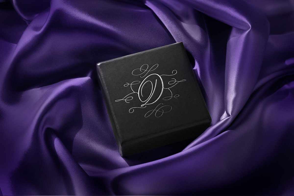 Elly Sandeo Wedding Cyrillic font, a Script Font by IraDvilyuk (Photo 4 of 18)