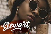 Laritta - Handbrush Script, a Script Font by Weape Studio (Thumbnail 6 of 8)