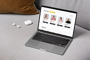 Runaway - Fashion Landing Page, a Landing Page Template by trabaskriya (Thumbnail 5 of 5)
