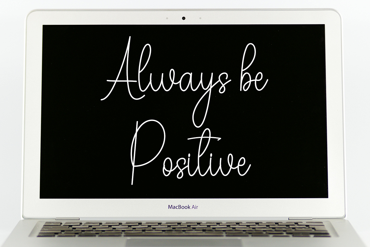 Daniel Signature, a Handwritten Font by FreshTypeINK (Photo 6 of 8)