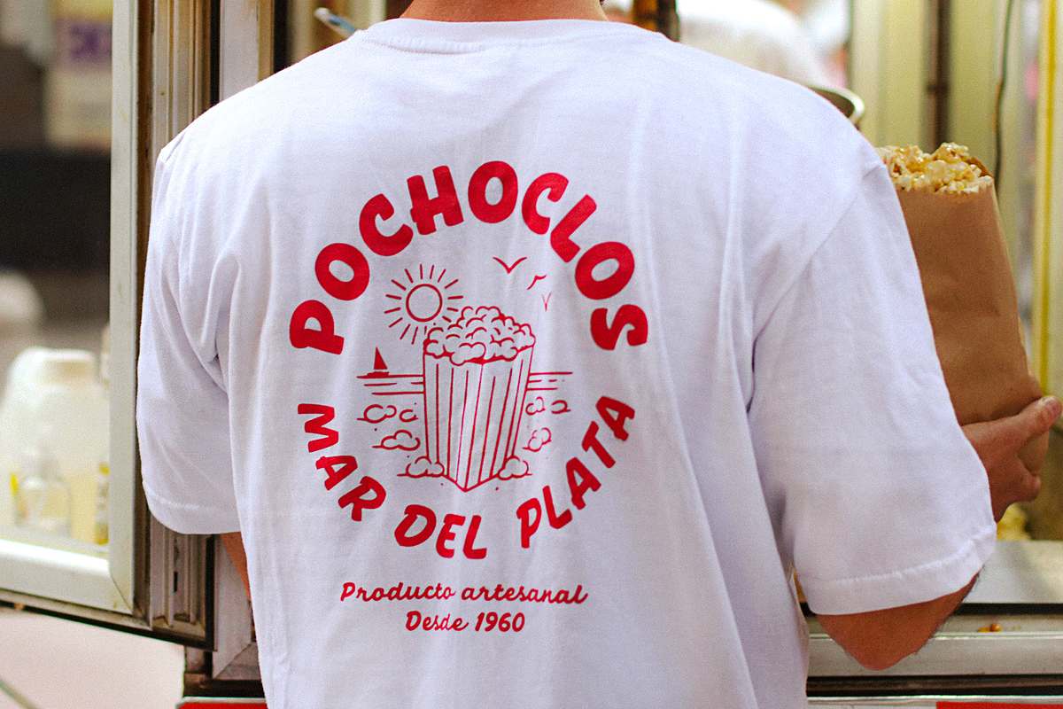 Balneario Script, a Font by Sudtipos (Photo 1 of 8)