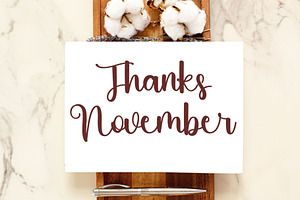 November - Handwritten Font