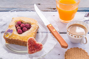 romantic breakfast