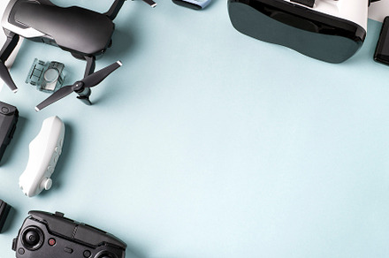VR and drone, a Technology Photo by Ales Munt