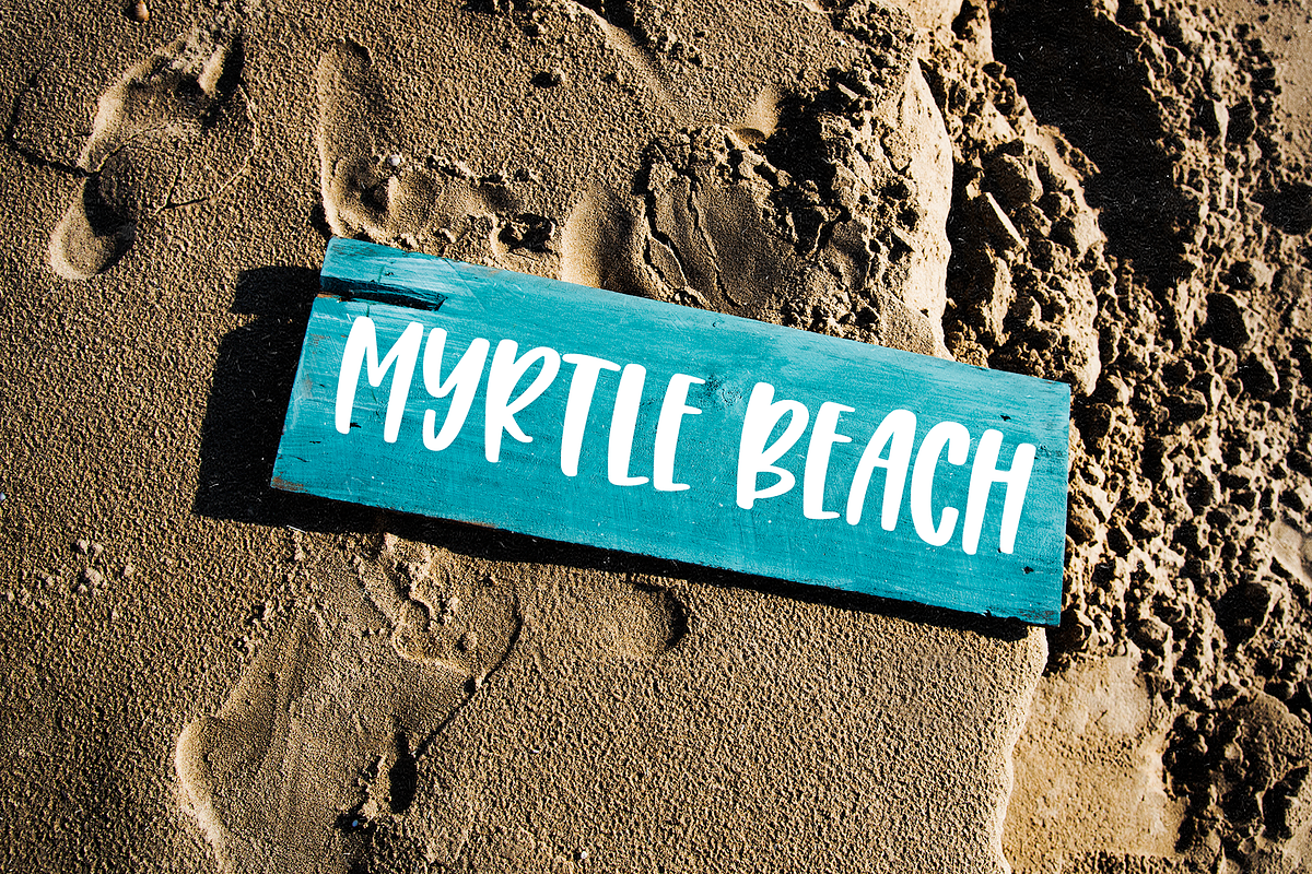 Beach Sunrise | Handwritten Font, a Font by KA Designs (Photo 10 of 10)