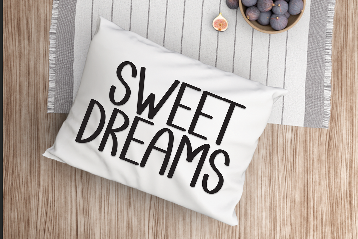 Sunday | Script Font, a Script Font by Scratchones (Photo 4 of 8)