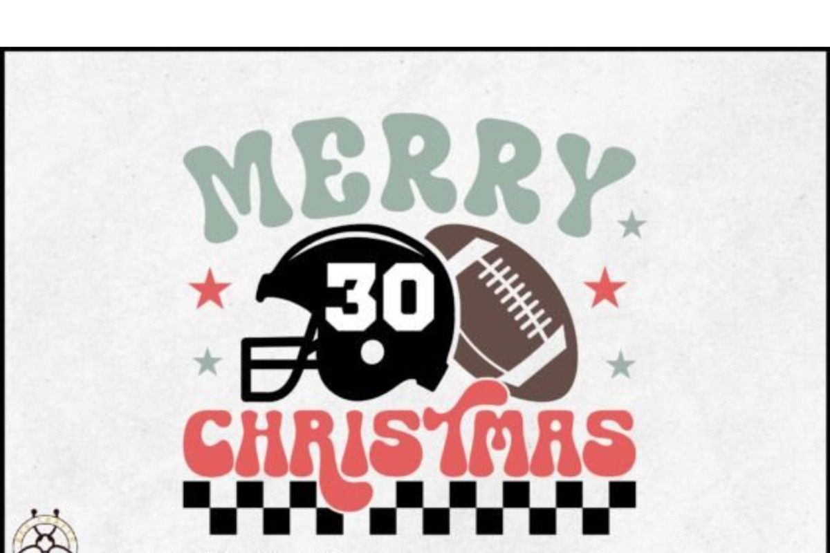 12 Christmas Football SVG Bundle, a Graphic by BeeCraftR (Photo 9 of 11)
