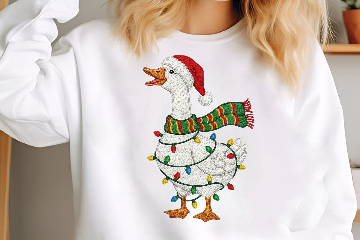 Crochet Christmas Goose PNG, an Illustration by Craft Nest (Photo 4 of 5)