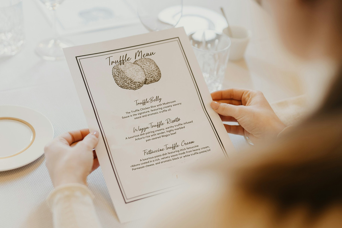 Austin Lilly / Organic Handwritten, a Handwritten Font by Java pep (Photo 4 of 15)
