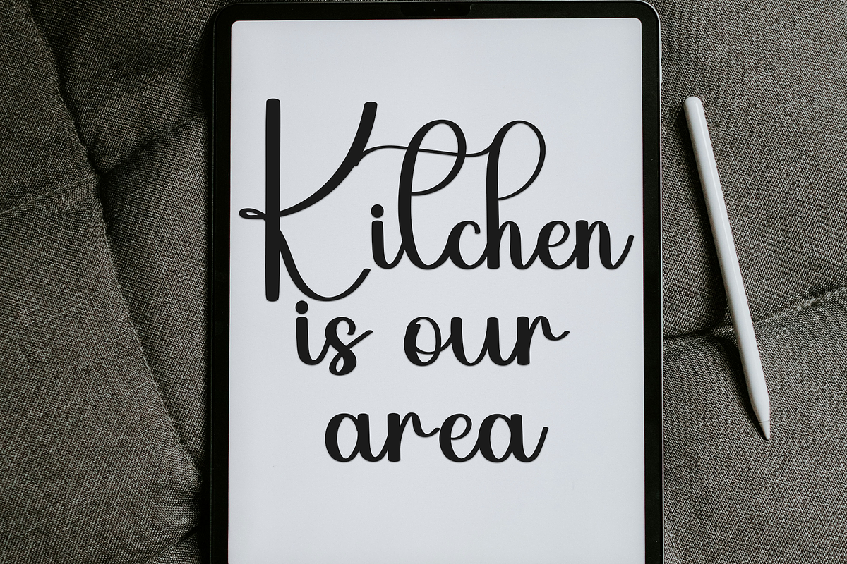 Simple Pumpkin, a Handwritten Font by InermediaSTUDIO (Photo 4 of 7)