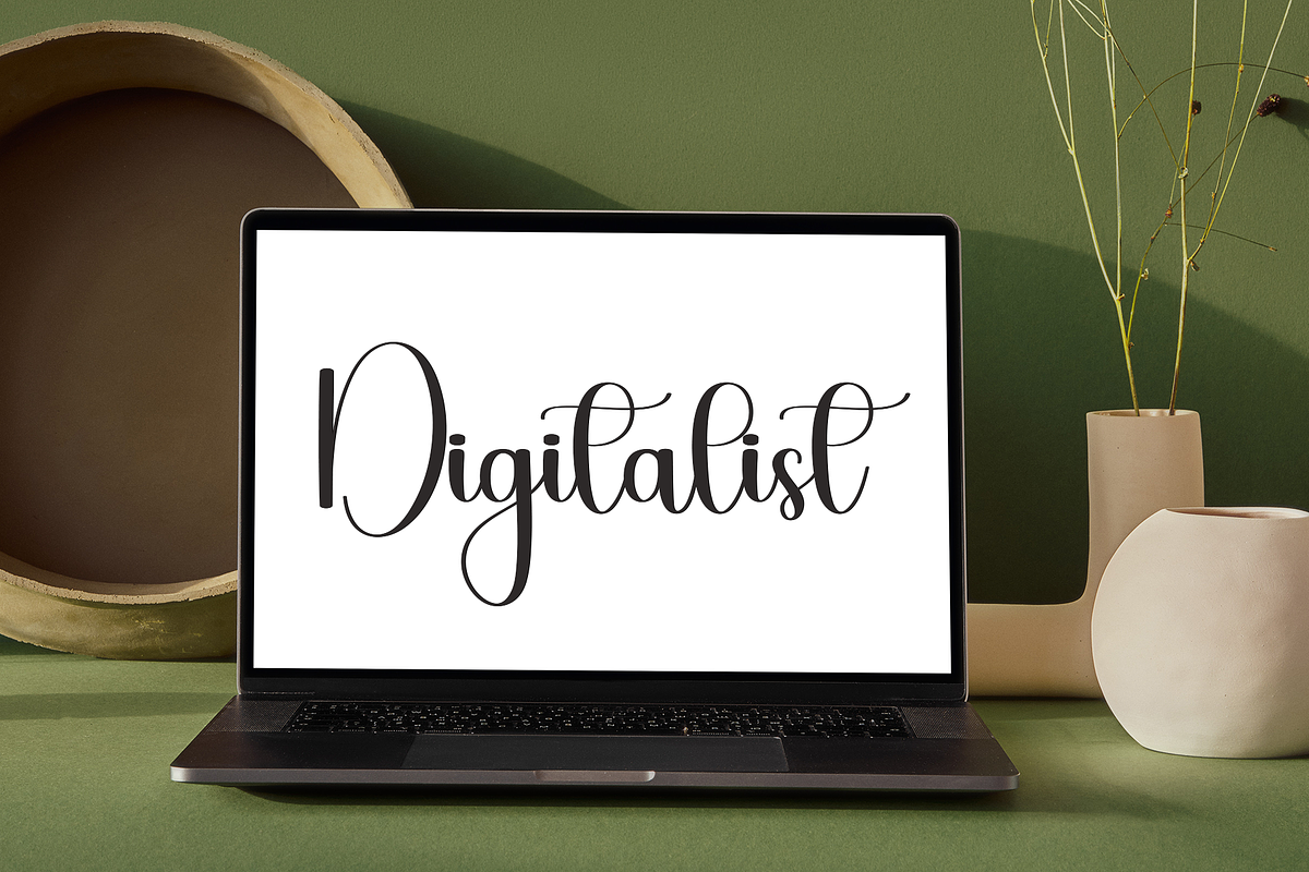 Autumn, a Handwritten Font by InermediaSTUDIO (Photo 5 of 8)