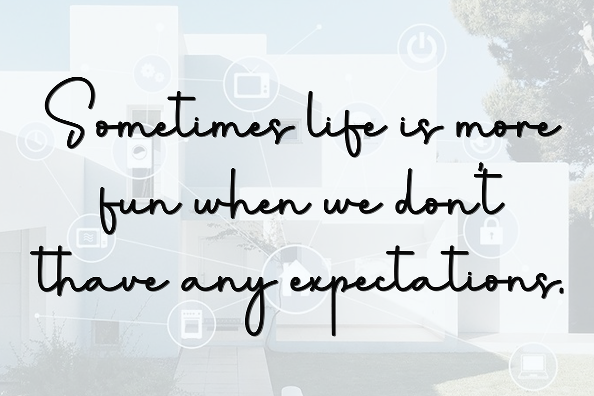 Christmas Adventure, a Handwritten Font by InermediaSTUDIO (Photo 3 of 8)