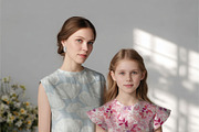 Matching Mom & Girl Mockup (PSD), a Shirt Mockup by 1001 mockups (Thumbnail 9 of 13)