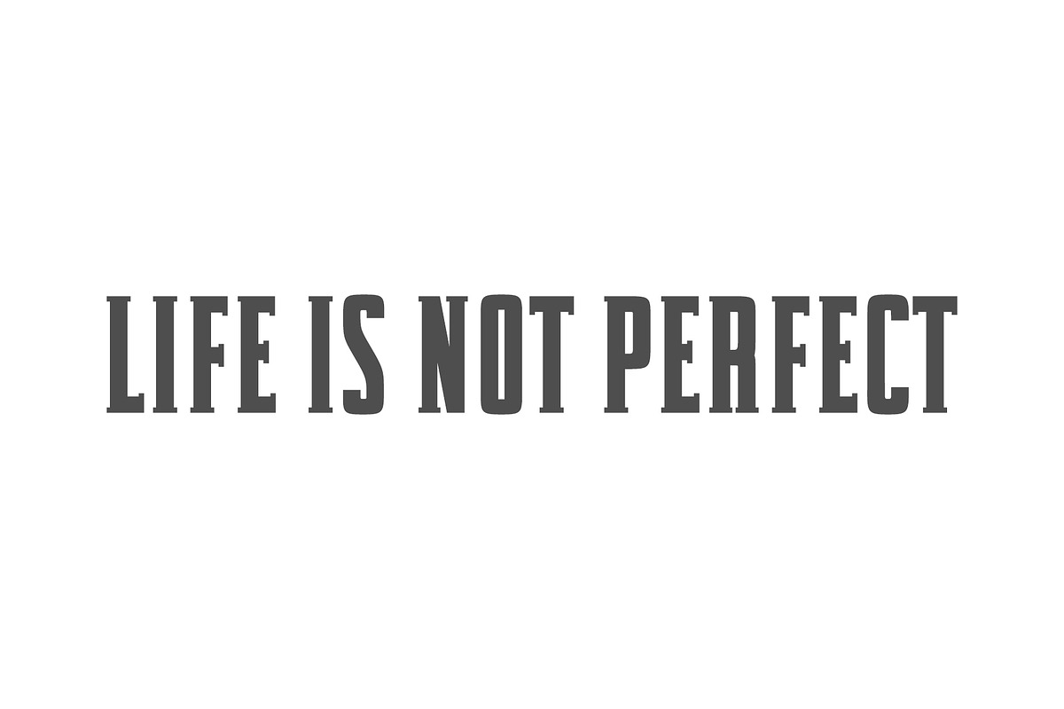 Karlton Slab Serif Font Family preview 4