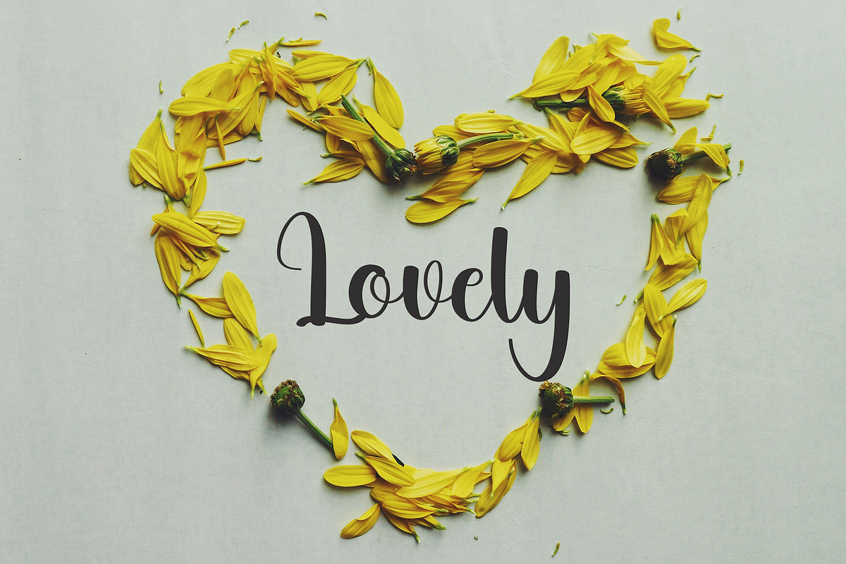 Camping House, a Handwritten Font by InermediaSTUDIO (Photo 4 of 8)