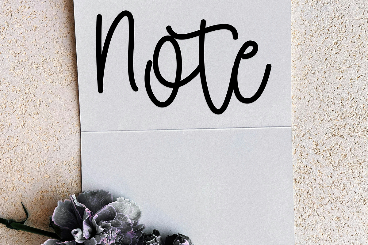Autumn, a Handwritten Font by InermediaSTUDIO (Photo 4 of 7)