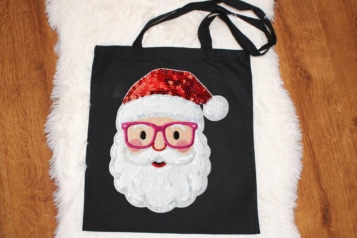 Glitter Patchwork Christmas Santa Pn, an Illustration by designcity5 (Photo 5 of 8)