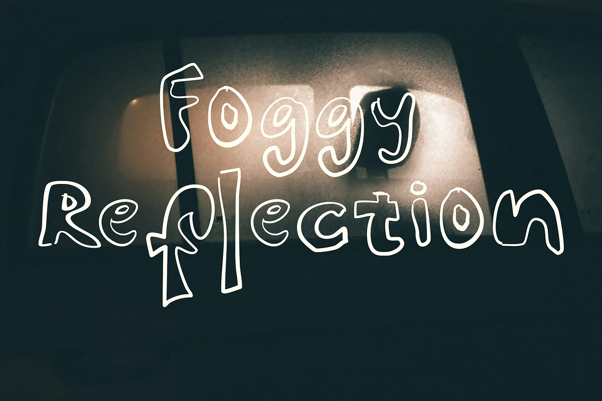 Miroplay – The Quirky Display Font, a Handwritten Font by Fontcastle (Photo 5 of 6)