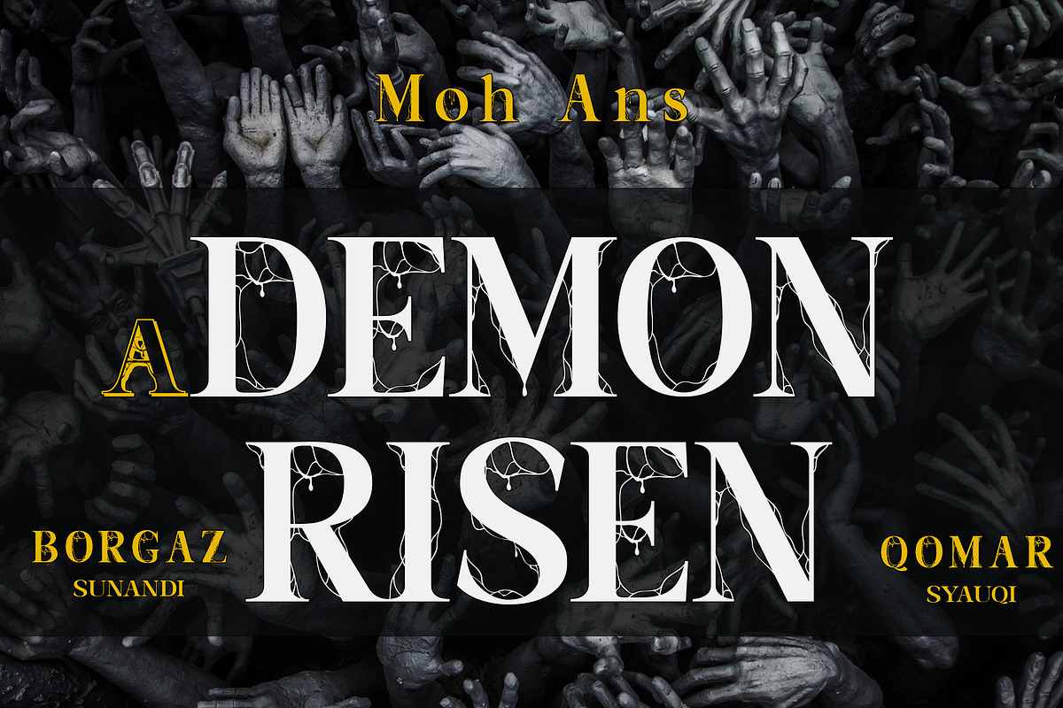 Monarch Blood – Horror Display Font, a Blackletter Font by Compaq_Creative (Photo 2 of 5)