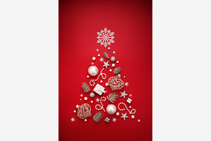 Christmas tree symbol on red