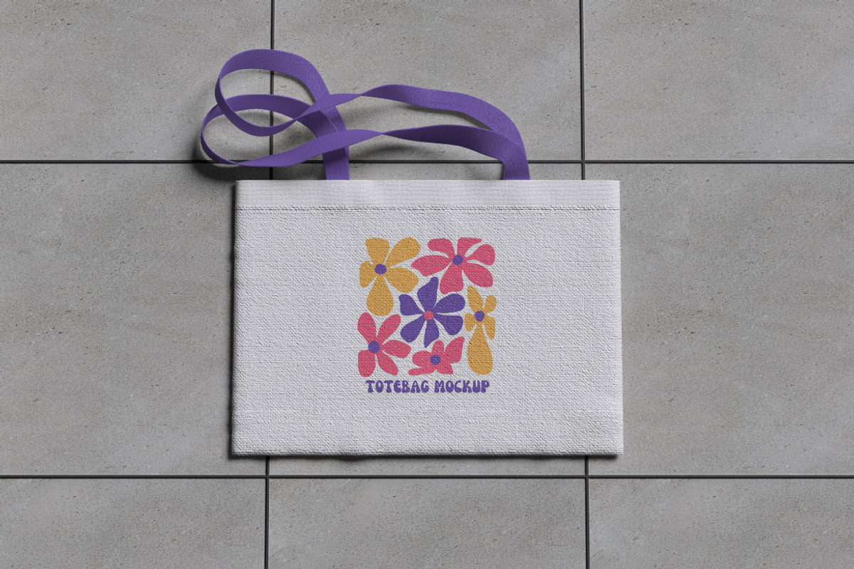Totebag Mockup Bundle Set, a Packaging Mockup by Rielismee (Photo 4 of 5)