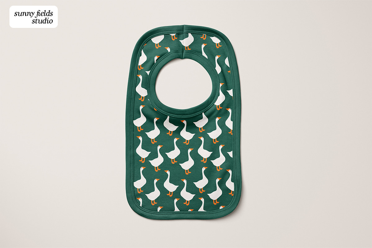 Geese Vector Seamless Pattern, a Pattern Graphic by Sunny Fields Studio (Photo 7 of 10)