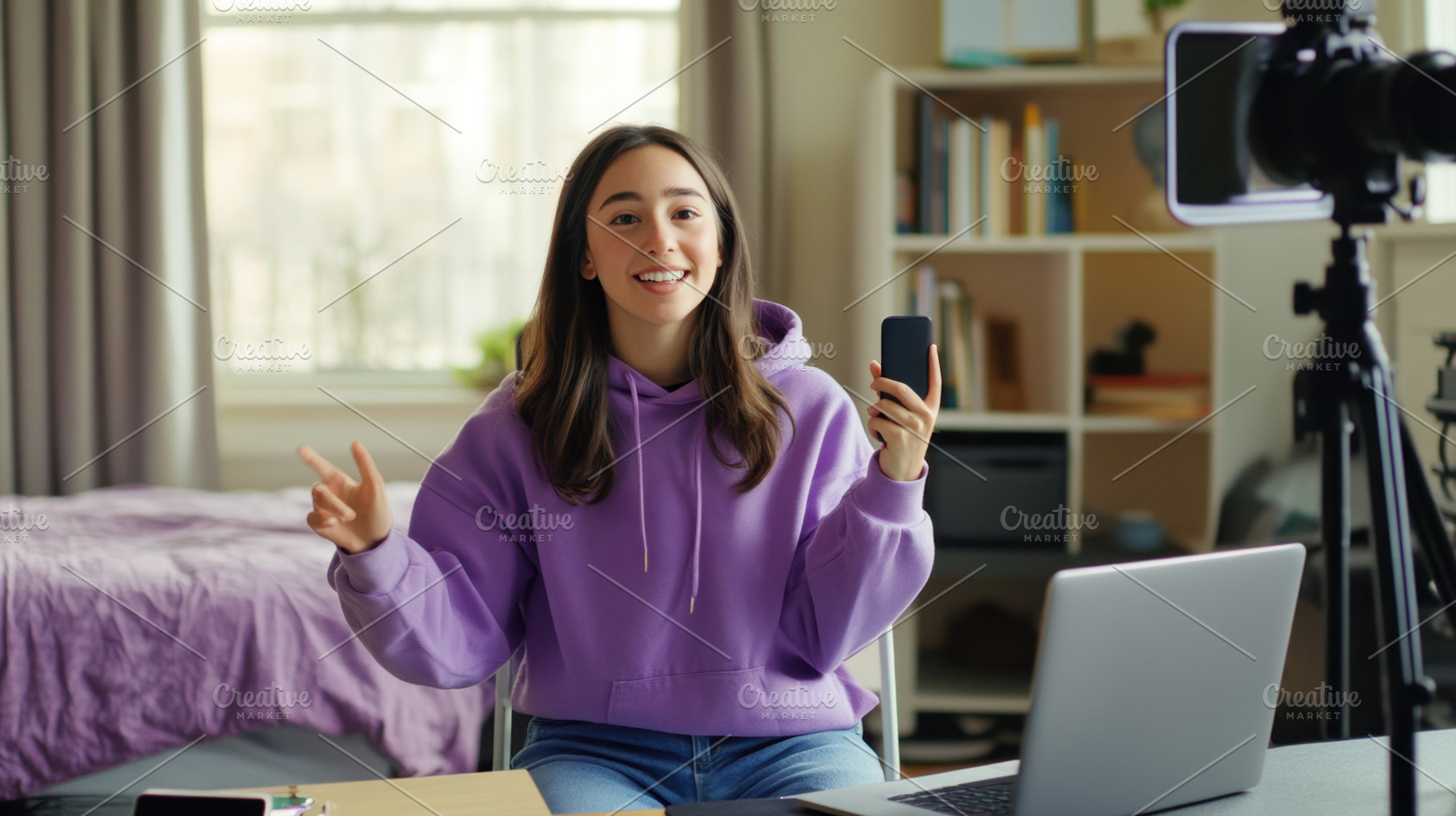 Girl learns online, a Photo by Beautiful things