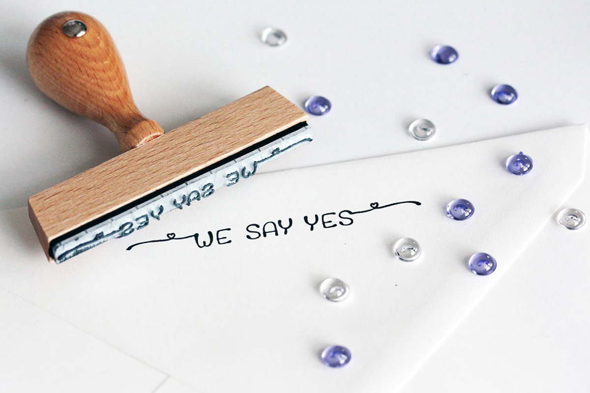 Peaches Wedding Font preview 5