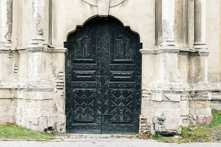 Old venetian door facade preview 3