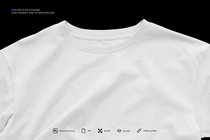 MOKITUP: Crop T-Shirt Mockup