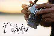 Amazing | Script Font, a Handwritten Font by Scratchones (Thumbnail 3 of 8)