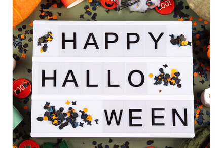 Happy Halloween greetings on