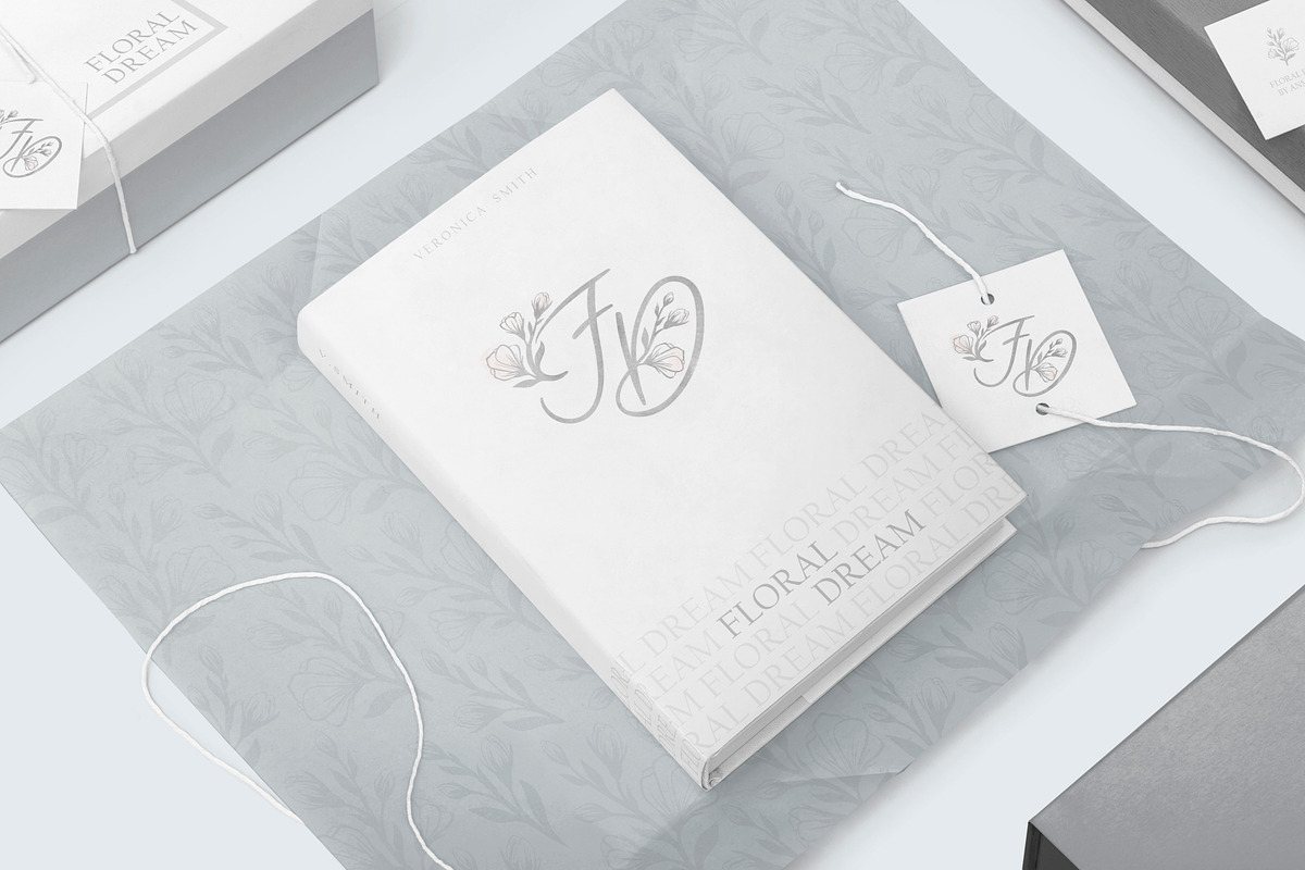 'Le Jardin' Floral Font preview 2