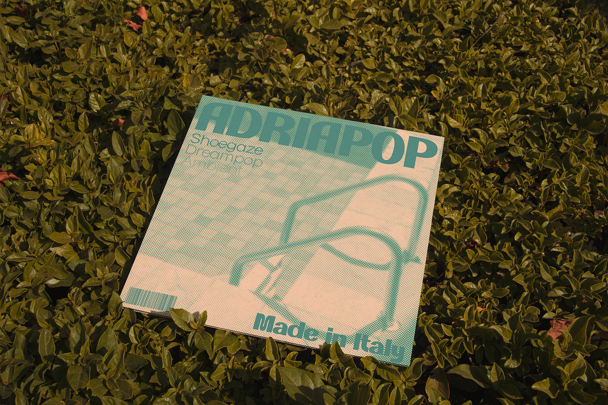 Adriaface - Italian riviera font, a Font by Gianluca_Bergo (Photo 7 of 7)