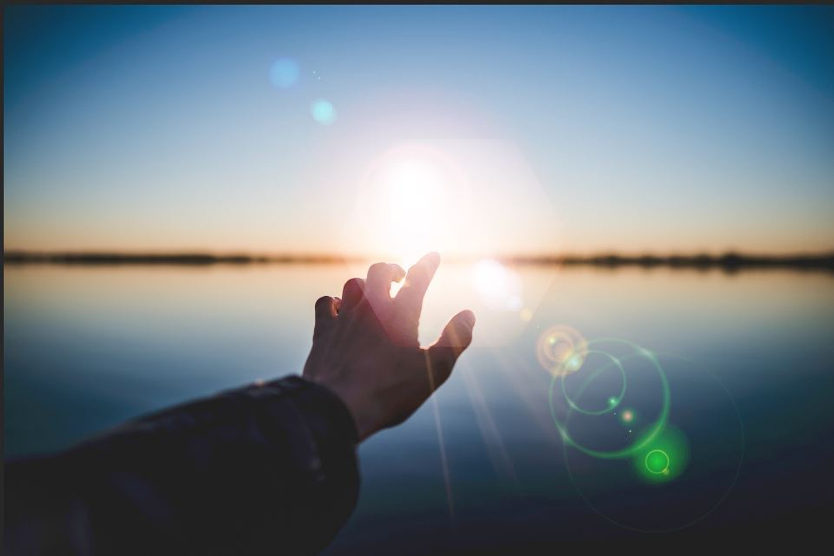 LENS FLARE OVERLAYS, a Brushes & More by voxelimages (Photo 8 of 11)