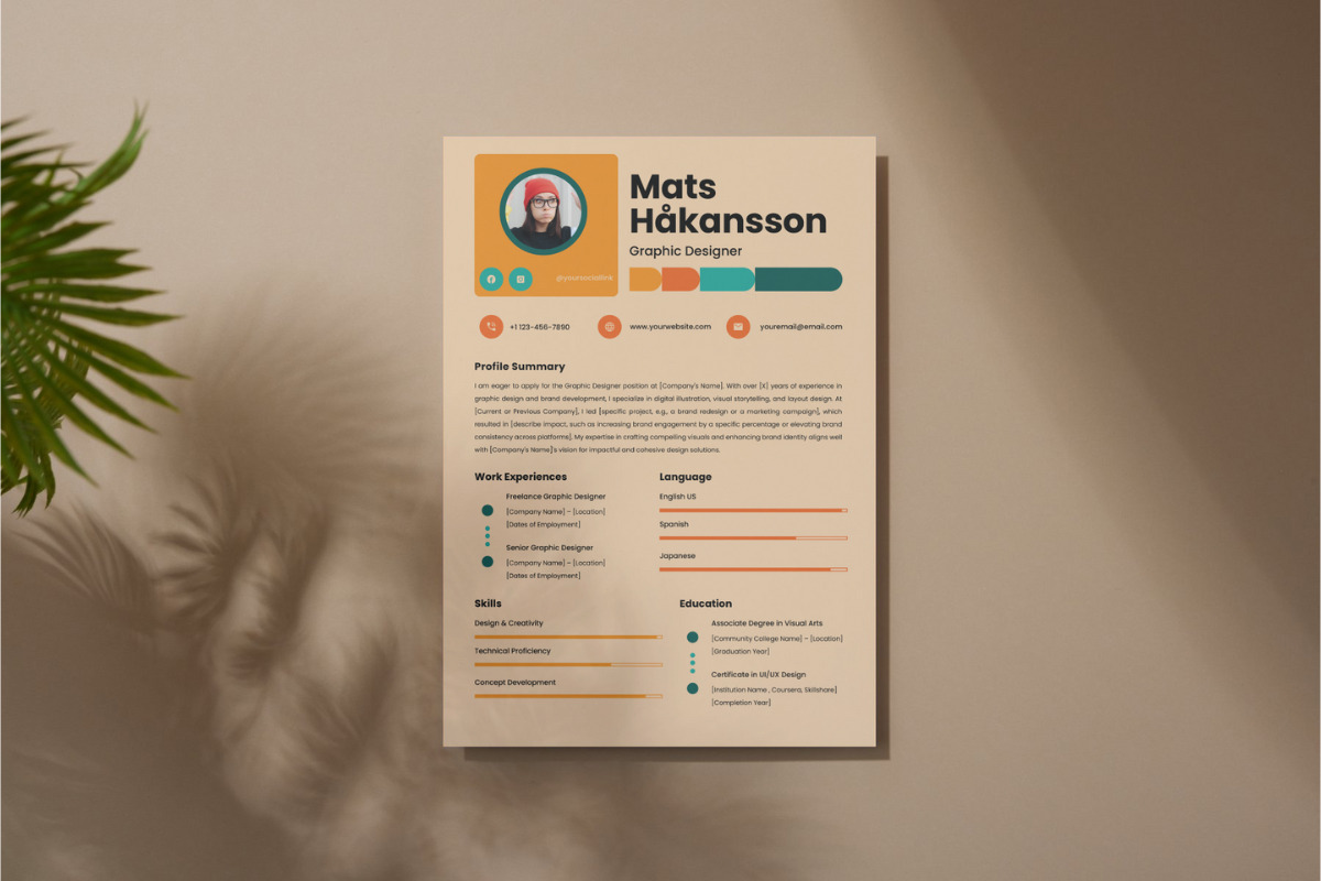 CV Resume Graphic Designer V2, a Resume Template by productype1 (Photo 3 of 3)