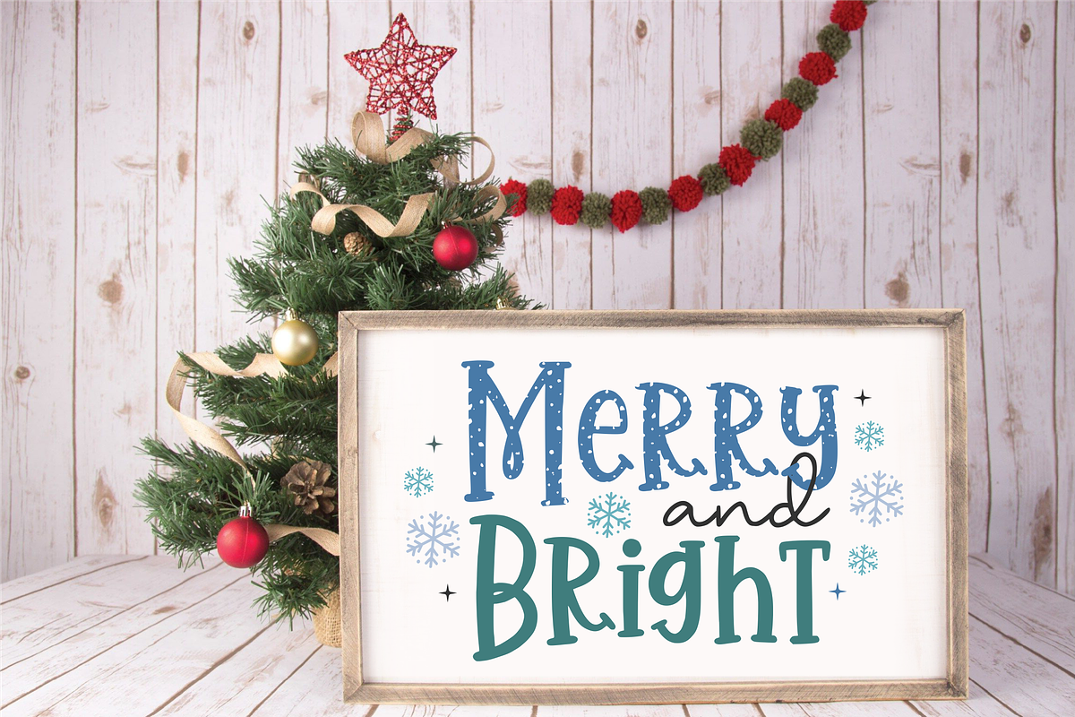 Winter Bumble A Christmas Font, a Font by Allouse Studio (Photo 2 of 10)