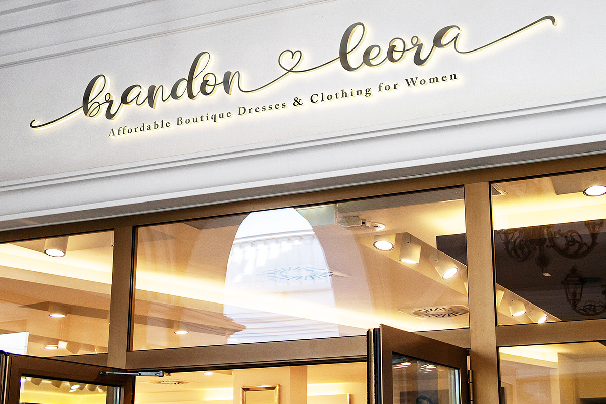 Lorden Holen Lovely Script preview 8