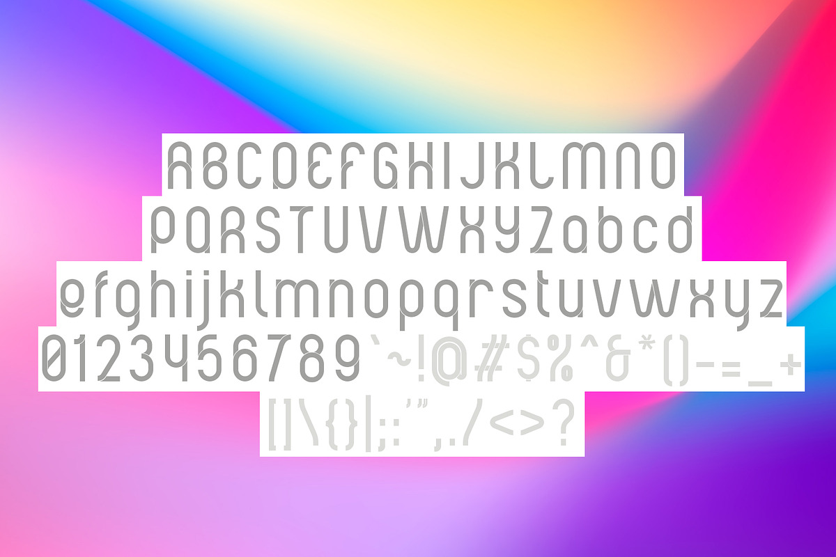 Molainsk, a Font by Aarley Kaiven (Photo 2 of 7)