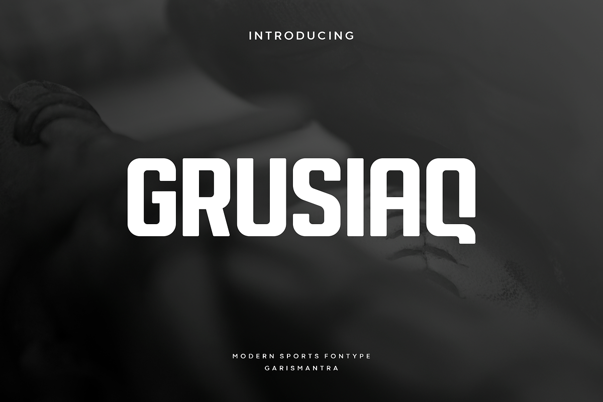 Grusiaq, a Font by garismantra (Photo 1 of 4)