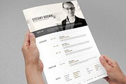 Clean Resume II, a Resume Template by sz81 (Thumbnail 3 of 5)