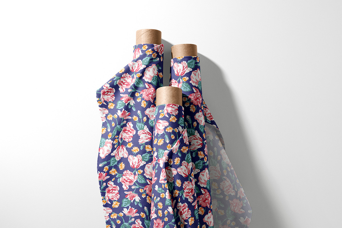 Vintage Rose Floral Pattern, a Pattern Graphic by StudioGlouna (Photo 3 of 10)