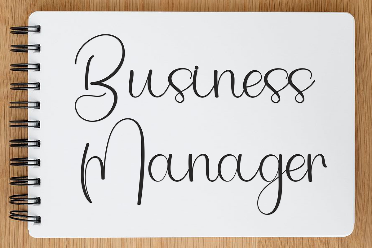 Happy Gameday, a Handwritten Font by InermediaSTUDIO (Photo 2 of 8)