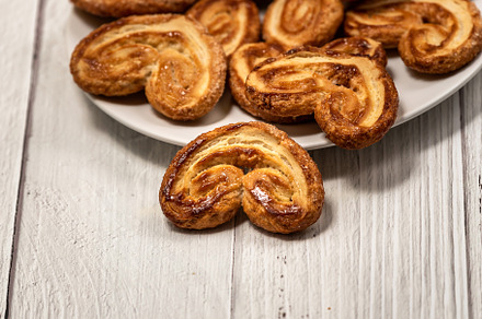 Palmier puff pastry biscuits, a Background Photo by wr7 Media