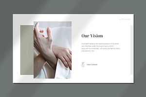 Sollarine Powerpoint Template