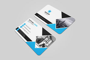 Corporate And Modern Business Card